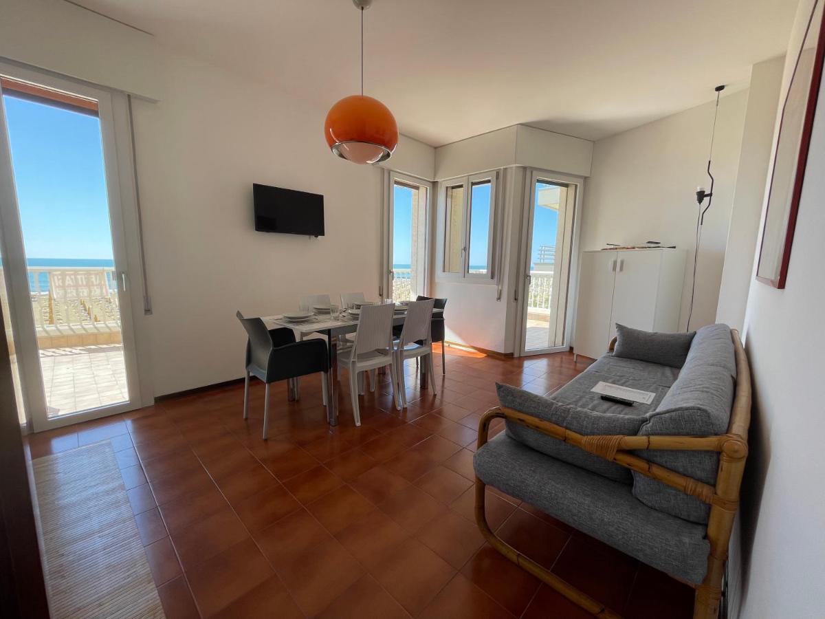 Fronte Mare-Residence Union 9 Lido di Jesolo Buitenkant foto