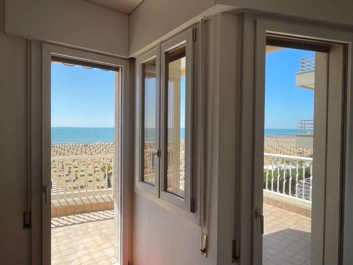 Fronte Mare-Residence Union 9 Lido di Jesolo Buitenkant foto